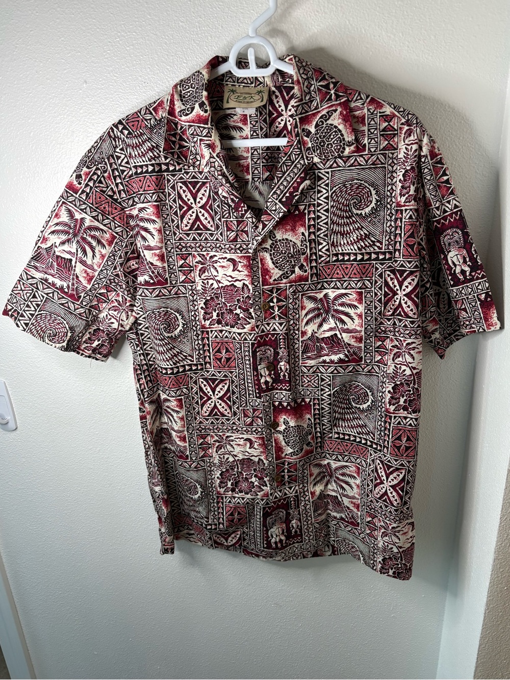 Vintage Hawaiian Print Short-Sleeve Shirt - Red & Cream - M